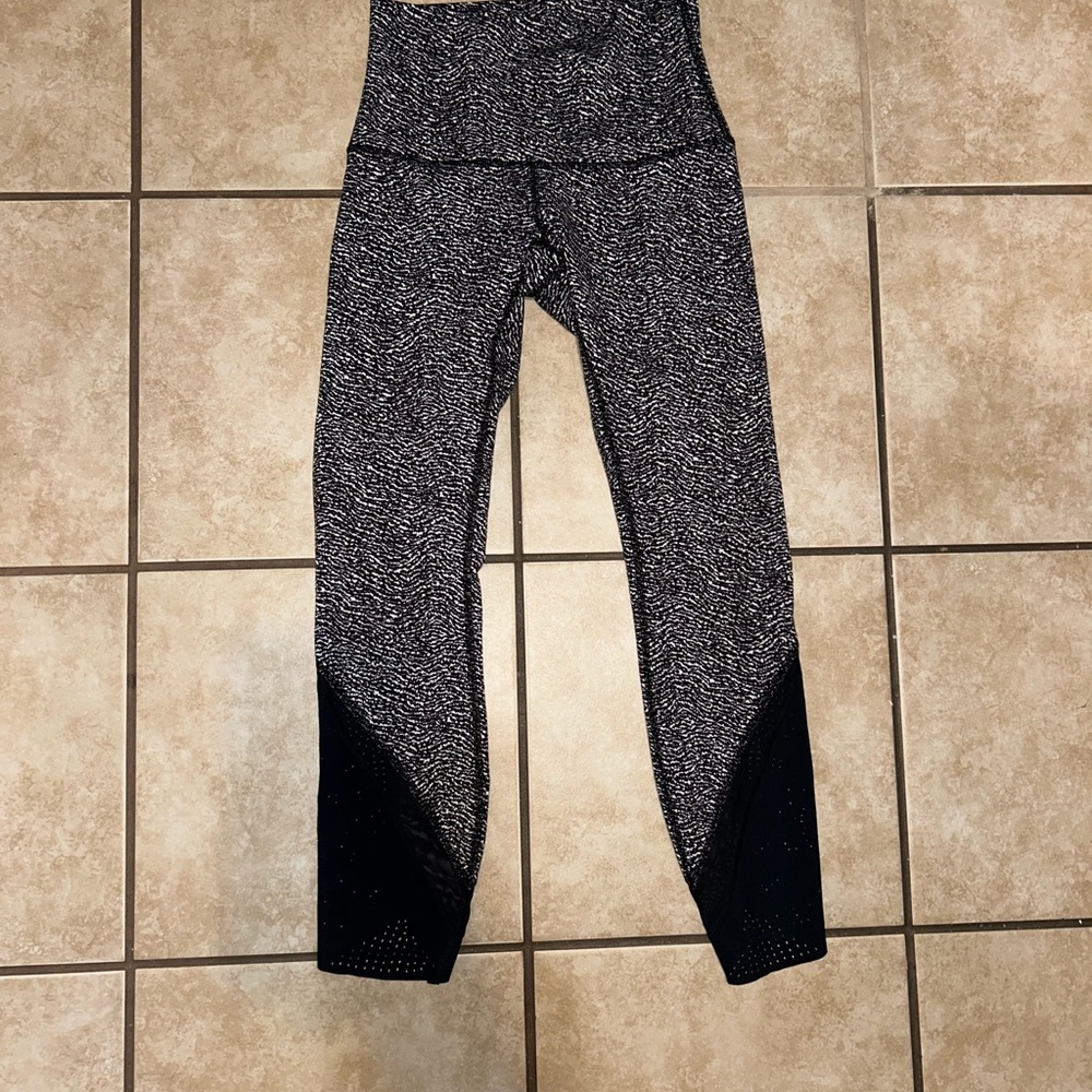 Lululemon Black and White High-Waisted Leggings